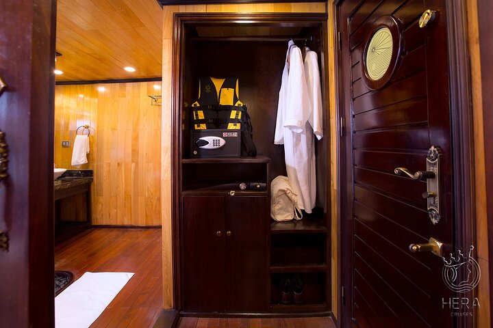 Halong Bay - Hera Cruise - All Inclusive Multi Days Tour