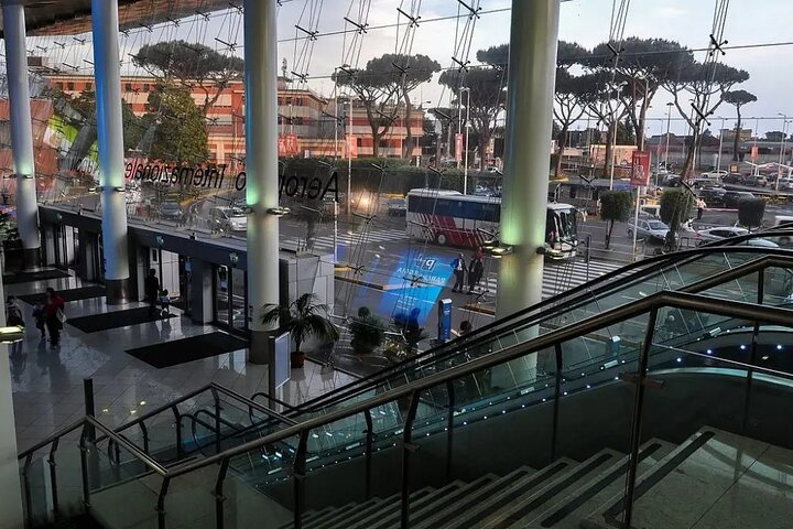 Transfer to Naples with a stop in Pompeii from Positano