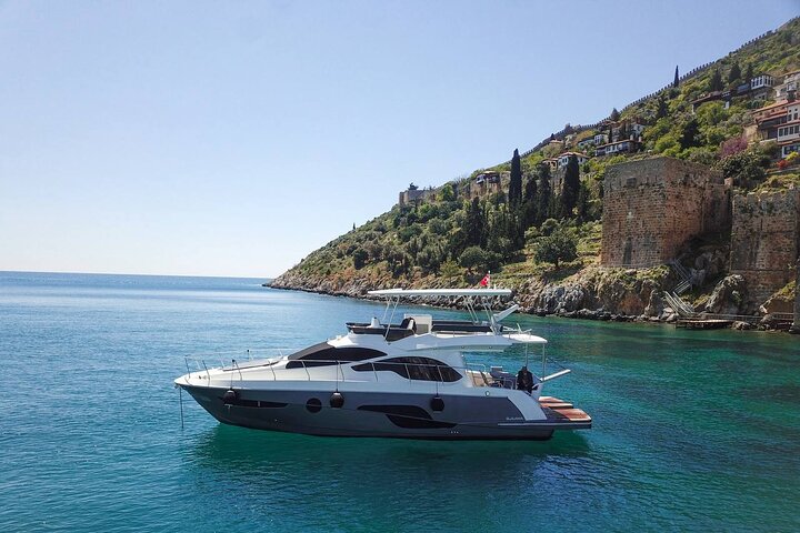 Alanya Private Yacht Tour with Food, Soft Beverage & Transfer