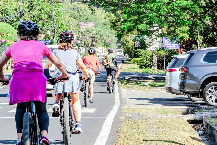Private Tour on E-Bike: Discover El Valle de Anton