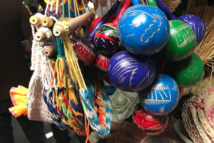 Nicaragua One Day Tour to Colonial Granada and Crafty Masaya