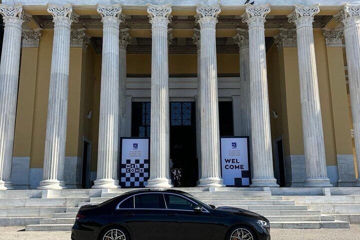 Athens Guided Tour with Electric Limousine