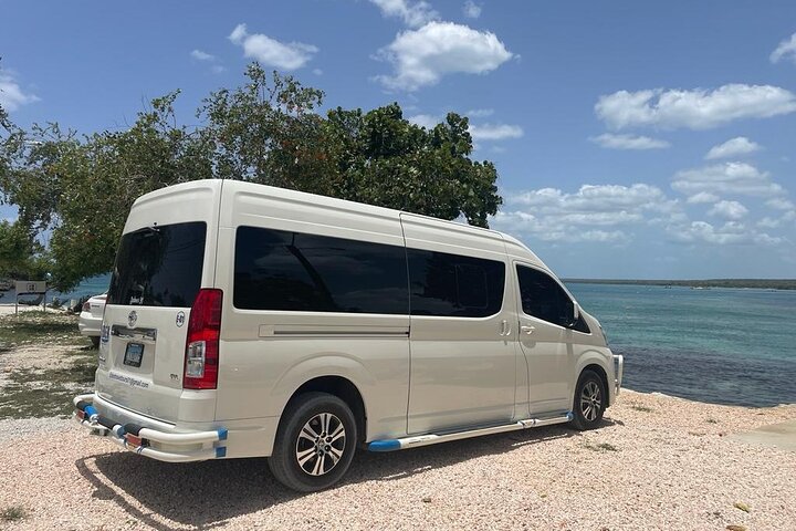 Private Transfer between Santo Domingo Airport and Punta Cana