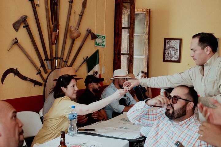Full Day Tour to Tequila and Amatitán with Fun and Culture