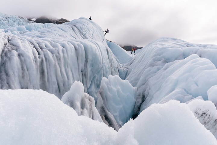 Glacier Xtreme: Vatnajökull Ice Climbing + Hike from Skaftafell