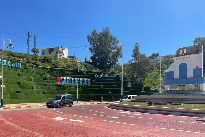 Full-day guided tour from Rabat to Chefchaouen iconic blue city