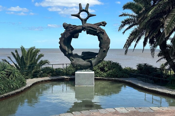 Tailor-made Montevideo: Private City Tour with a Local