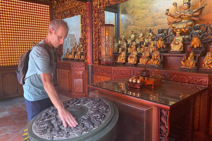Food and Culture Walking Tour in Tainan