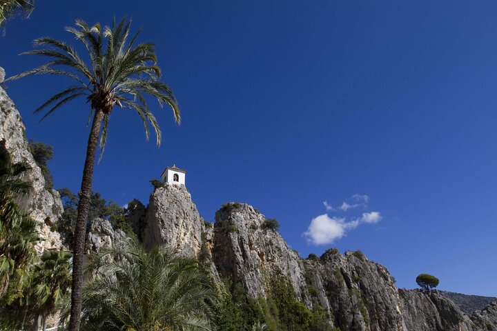 From Alicante/Benidorm: Guadalest & Algar Waterfalls Tour