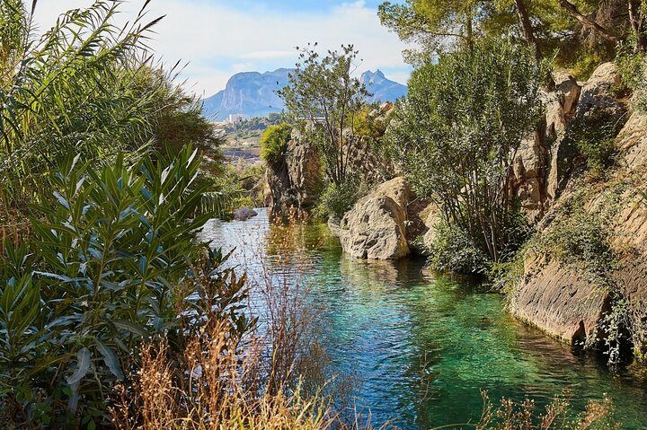 From Alicante/Benidorm: Guadalest & Algar Waterfalls Tour