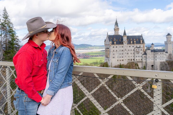 Neuschwanstein Castle Couple, Wedding & Portrait Photoshoot