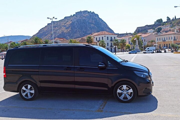 6-Hour Private Luxury Tour in Athens: Exclusively for couples