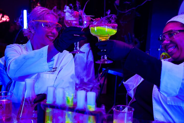 NYC's World Cup Science and Sip® Experience: Viral Drunken Lab