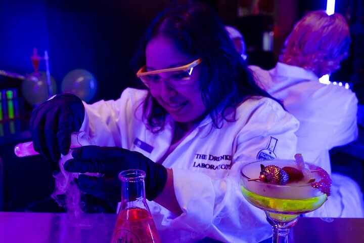 NYC's World Cup Science and Sip® Experience: Viral Drunken Lab