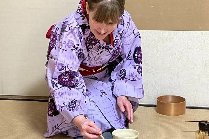 Chiba: Kimono & Tea Ceremony at a Historic Castle Garden