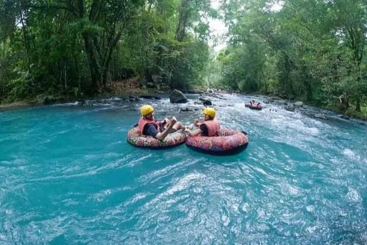 Rio Celeste Combo: River Tubing+Blue Waterfall+Exotic Wildlife