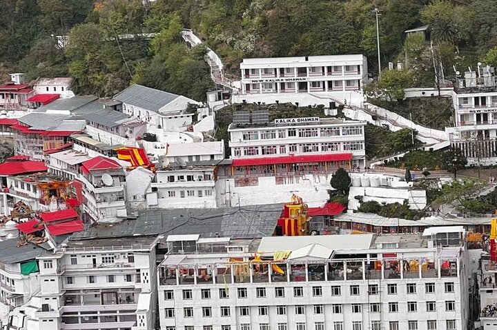 Guaranteed Vaishno devi darshan by Helicopter.