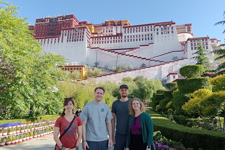 15 Days Mt Everest and Mt Kailash Kora Pilgrimage Group Tour