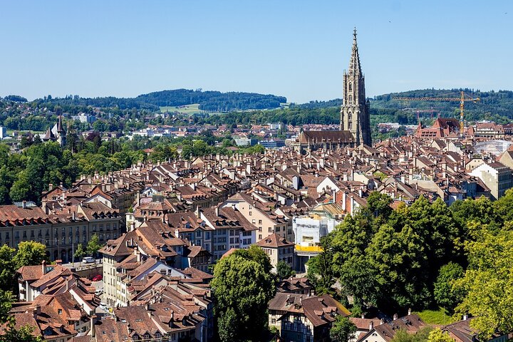 Bern Walking Tour: Explore Top Sights & Hidden Gems