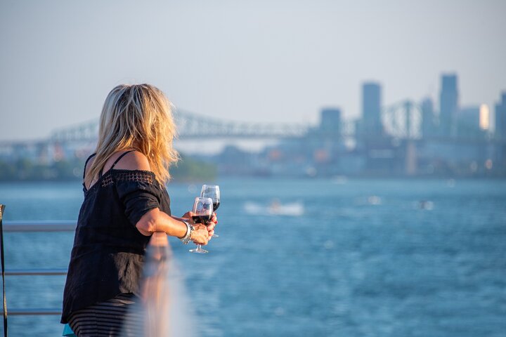 Montreal History Guided Sightseeing Cruise