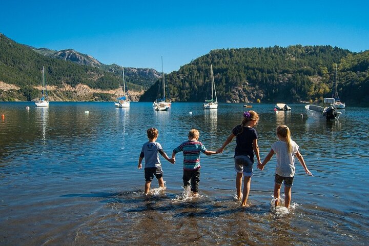 San Martin de los Andes by Seven Lakes Road from Bariloche