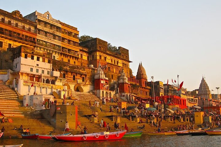 Varanasi: Private Fully-Day Tour with Sarnath and Boat Ride