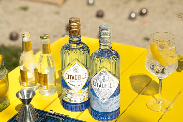 Citadelle Gin Distillery Tour in English