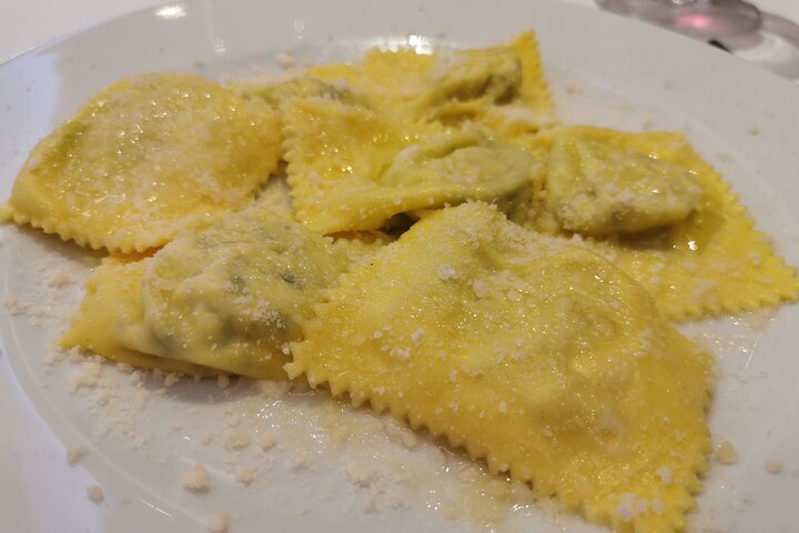 Parmigiano, Prosciutto and Traditional balsamic Tour from Bologna