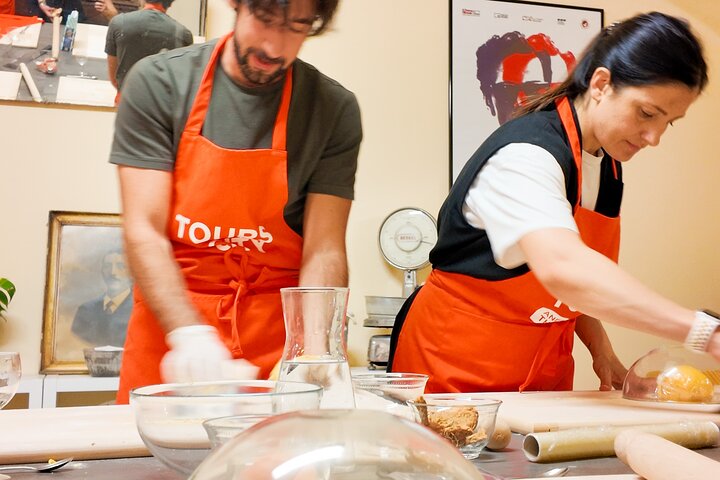 Bologna Local Pasta Cooking Class, Ragu, Spritz, Wine & Gelato