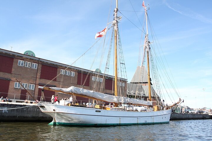Aarhus Walking Tour: Explore Top Sights & Hidden Gems