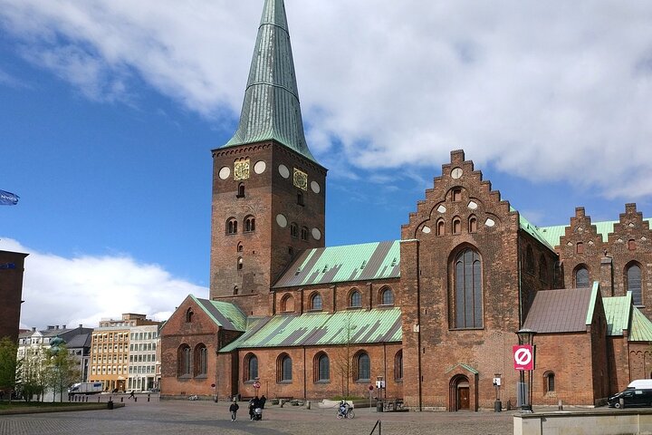 Aarhus Walking Tour: Explore Top Sights & Hidden Gems