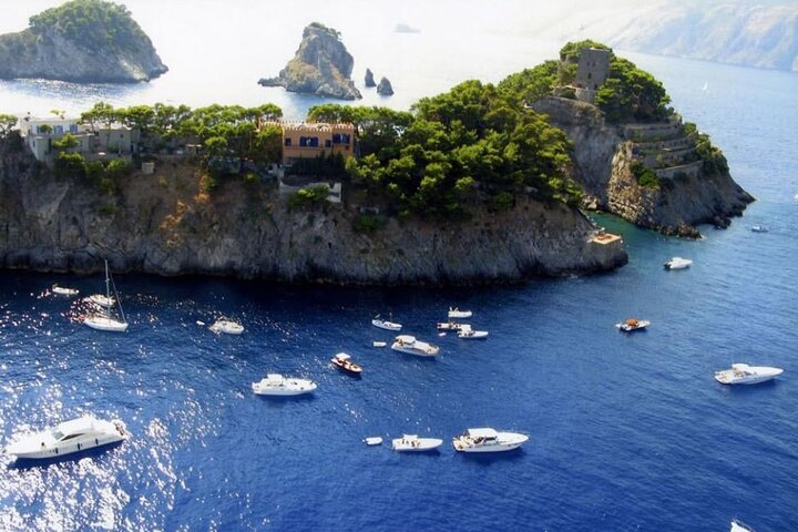 From Sorrento: Positano & Amalfi Coast Boat Tour with Pick Up