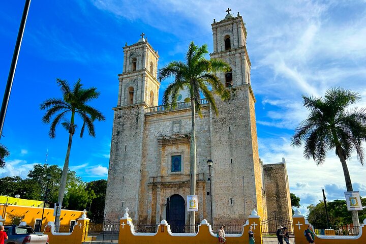 Chichen Itza, Valladolid & Cenote Private Tour with Buffet Lunch