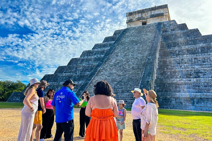 Chichen Itza, Valladolid & Cenote Private Tour with Buffet Lunch