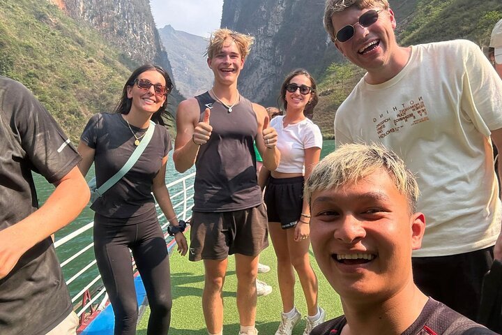 Ha Giang Tour 3-Day-2-Night, English Speaking Guide, Small Group