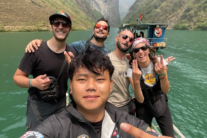Ha Giang Tour 3-Day-2-Night, English Speaking Guide, Small Group