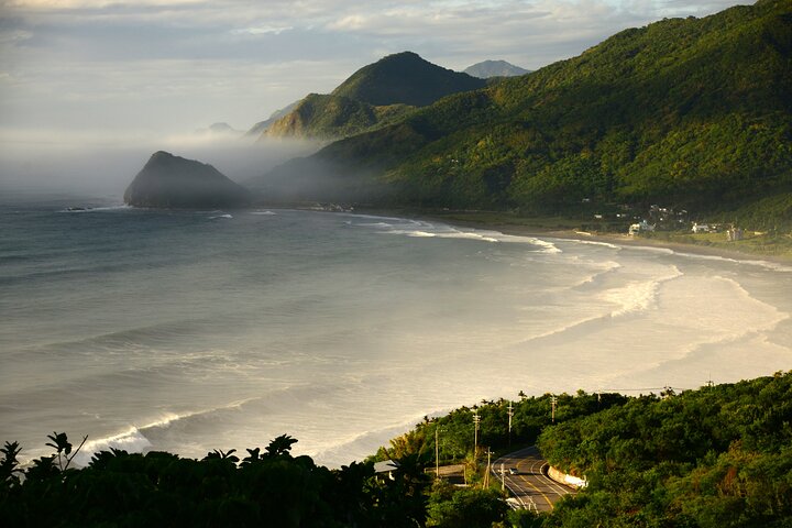 Private East Coast & Jade Hunting Tour – Hualien Summer Escape