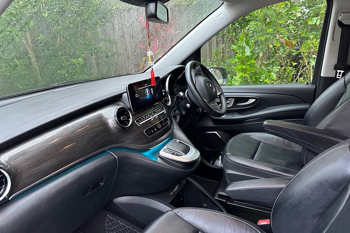 Cairns Airport to Port Douglas Private Transfer With Return