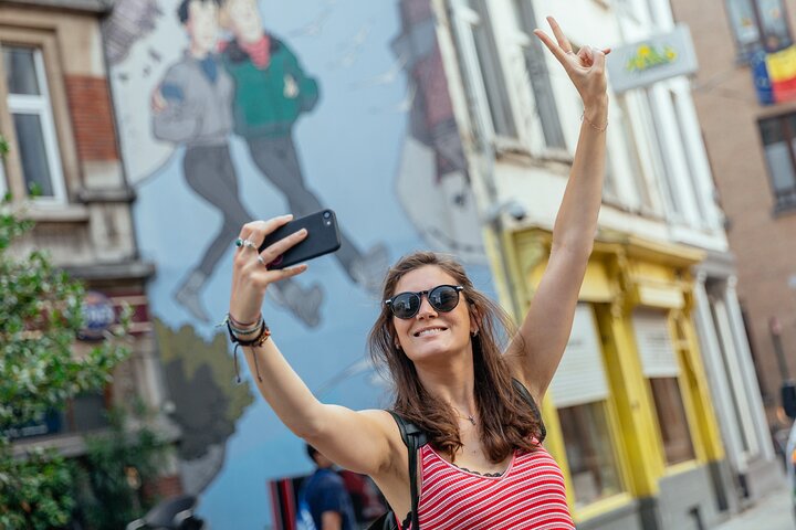 Brussels PRIVATE TOUR With Locals: Highlights & Hidden Gems