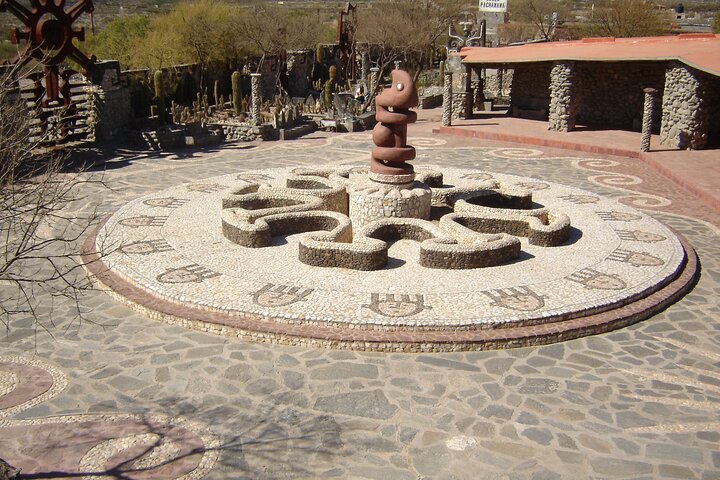Discover Tafí del Valle and Quilmes Ruins in a Day Tour