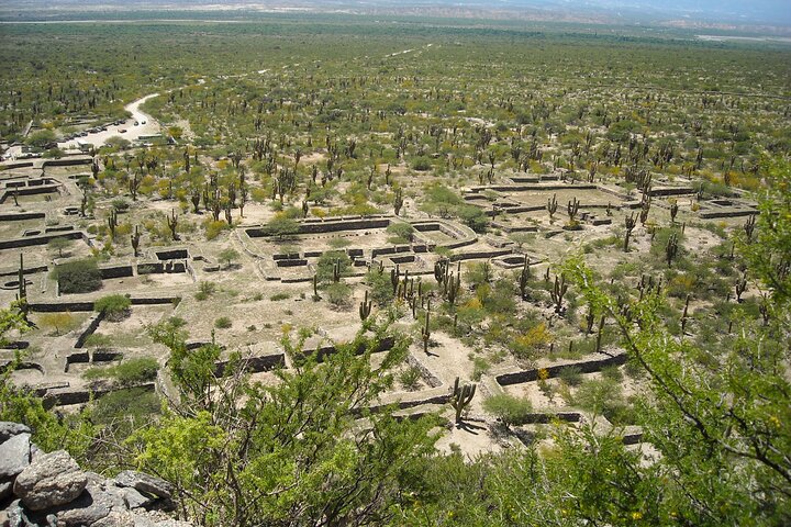 Discover Tafí del Valle and Quilmes Ruins in a Day Tour