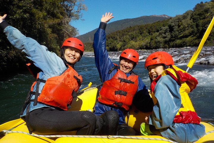 Family Float Grade 2 Whitewater Adventure in Tongariro River