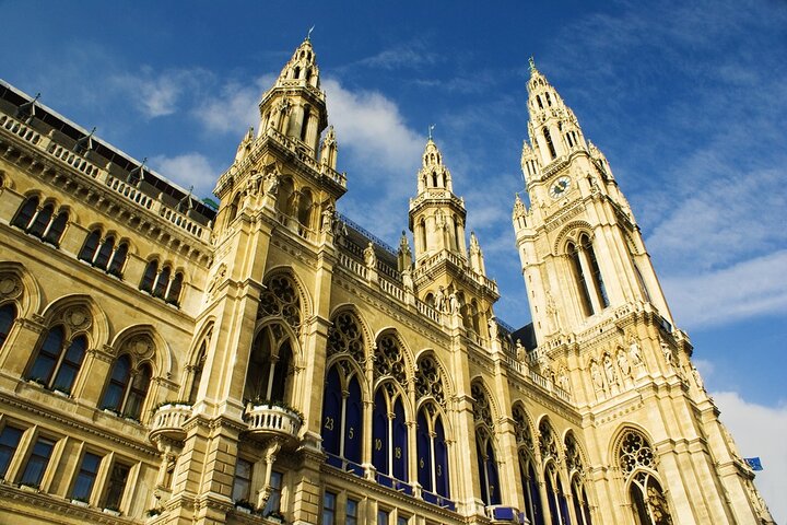 Big Bus Vienna Hop-On Hop-Off Sightseeing Tour