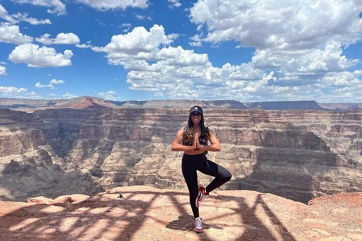 Grand Canyon West, Hoover Dam Stop, Breakfast, Lunch & Skywalk