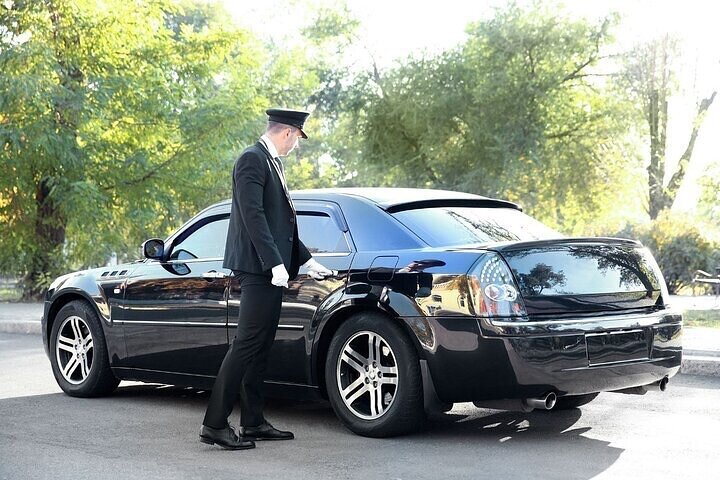 Private One-Way Transfer from Glasgow to Glasgow Int. Airport