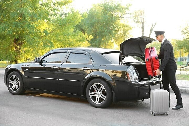 Private One-Way Transfer from Glasgow to Glasgow Int. Airport
