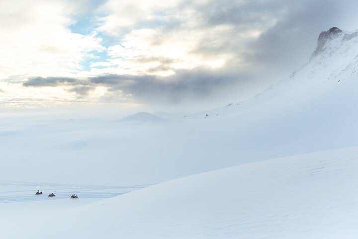 Into the Glacier Combo: Snowmobiling + Langjökull Ice Cave
