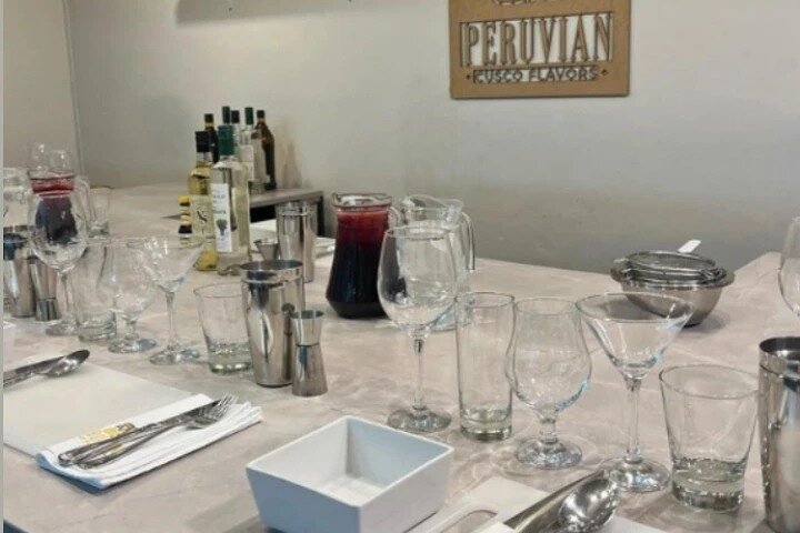 Peruvian Cooking Class Cocktails and Market Tour in Cusco
