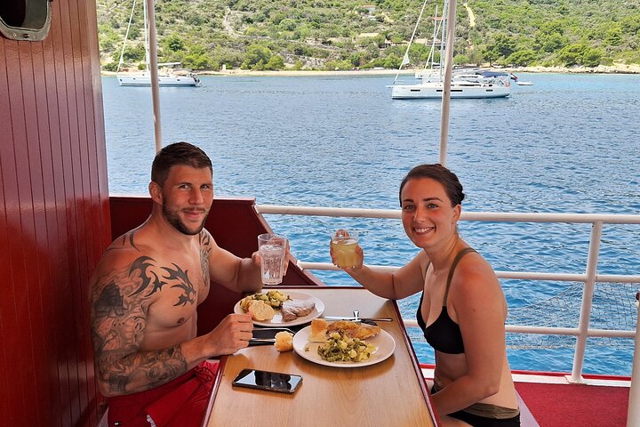 All-Inclusive Blue Lagoon & 3 Island Boat Tour with Food & Drinks