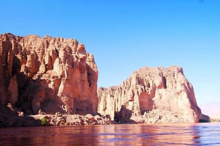Private Lanzhou Yellow river stone forest day tour